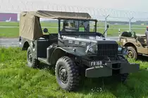 . Dodge WC 52, gesehen am 02.05.2015 bei einer Fahrzeugaustellung in Luxemburg.