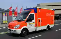 RTW Florian 18 der Betriebsfeuerwehr Flughafen Köln/Bonn, MB Sprinter mit Aufbau WAS (11.05.2015)