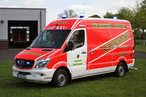 Krankentransportwagen (KTW) der Freiwilligen Feuerwehr Kempen.

Technische Daten:

Mercedes-Benz Sprinter 316 CDi

Automatikgetriebe

Ausbau durch die Firma GSF

Zwecks Foto Termin am 1.05.2015 von mir aufgenommem