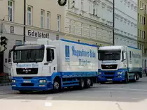 MAN TGM22.290 von Augustiner-Bräu erhält von einem weiteren Biertransporter in der Münchener  Innestadt verstärkung; 150508