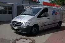 MB Vito des Heizungsbauers  Thomas Weber  steht im Mai 2015 auf einer Baustelle in 36100 Petersberg-Marbach