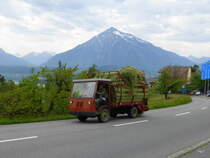 AEBI Heuladewagen unterwegs in Sigriswil am 13.05.2015