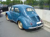Heckansicht eines Renault 4CV des Jahres 1952. Prinz-Friedrich-Oldtimertreffen am 17.05.2015.
