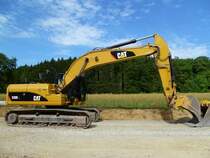 Caterpillar 320D L eingesetzt bei Arbeiten an der B51 zwischen Trier und Bitburg (03.07.2011)