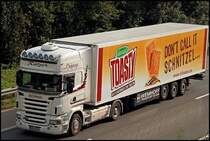 King of the Road: SCANIA \8/ R620  Chefetage  der Spedition Rtzer ist mit einem Khlauflieger von WEMHOFF TRANSPORT GmbH unterwegs. Der Auflieger wirbt fr das sehr leckere Tillman´s Toast. (25.09.2008)
