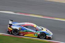 LMGTE Pro Ferrari 458 Italia GTE, von AF Corse, Fahrer: Gianmaria Bruni & Toni Vilander. 19.Platz Gesammtwertung bei den FIA WEC 6h Spa-Francorchamps am 2.5.2015. Mitgezogen und schräg in Szene gesetzt um Dynamik auszudrücken!
