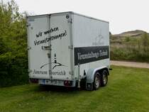 Heckansicht mit den Türen Werbeanhänger Amrum Touristik 15.05.2015