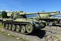 Panzer AMX13, der leichte Kampfpanzer wurde ab 1951 in Frankreich gebaut, 7,5cm Kanone, 246PS, Vmax.70Km/h, von 1951-80 war der Panzer im Dienst der Schweizer Armee, Panzermuseum Thun, Mai 2015