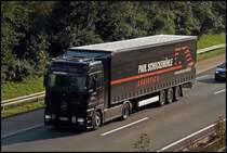Actros 1844 von  PAUL SCHOCKEMHLE Logistik  ist bei Ldenscheid in Richtung Norden unterwegs. (26.09.2008)