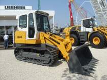 Liebherr LR 614 auf der Baumaschinenmesse Intermat in Paris (21.04.2009)
