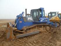 Komatsu D 65 EX-15 am 28.09.2014 bei Trier-Föhren