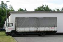 Lastkraftwagen MB .... (Pritsche-Plane) der TES, Schwerin, 30.08.2008
