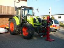 Claas Arion 520, abgestellt bei einem Landmaschinenh�ndler in 97650 Fladungen am 28.09.2008