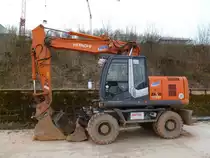Hitachi Zaxis ZX 170 W-3 am 06.04.2015 in Trier