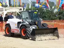 Bobcat T 2556 auf der Baumaschinenmesse Intermat in Paris (21.04.2009)