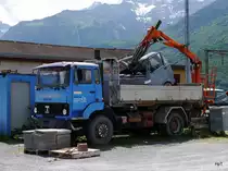 Teberg LKW mit Kranaufbau abgestellt in Bex am 31.05.2015