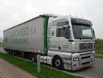 MAN TGA 18.430 am 12.04.2009 in der Nähe von Contern (Lux.)