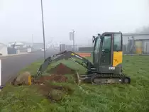 Volvo ECR 25D bei Saarburg am 23.11.2014