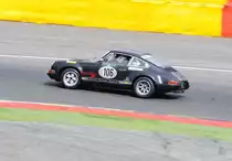 Damiani-Cabianca-Benusiglio auf Porsche 911. Mitzieher bei der durchfahrt Les Combes, beim FHR Langstreckencup - Rennen beim ADAC Spa Race Festival am 20.07.2014