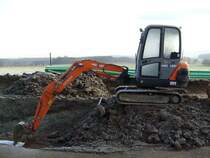 Hitachi Zaxis ZX 30 am 27.01.2008 bei Arbeiten an der N347 in der Nähe von Diekirch (Lux.)