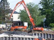 Hitachi Zaxis ZX 500 LCH am 23.05.2006 in Grevenmacher (Lux.)