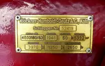 Kl�ckner Humbold Deutz KHD, Typenschild an einem Oldtimer-Schlepper von 1948, Juni 2015