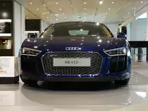 Audi R8 V10 am 18.06.15 im Audi Forum Neckarsulm 