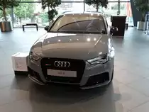 Audi RS3 am 18.06.15 im Audi Forum Neckarsulm 
