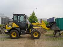 Komatsu WA 80-6 am 09.08.2009 im Trierer Hafen