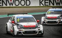 Citroen C-Elysée WTCC (S. Loeb, J.M. Lopez). Foto: 03.05.2015, Hungaroring.