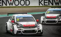 Citroen C-Elysée WTCC (S. Loeb, J.M. Lopez). Foto: 03.05.2015, Hungaroring.
