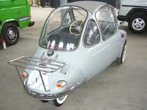 Heckansicht eines Trojan Kabinenroller. 1958 - 1965. Oldtimertreffen an der  Alten Dreherei  in Mülheim an der Ruhr am 20.06.2015.