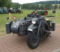 Zündapp KS 750, ausgestellt anl. der Jubiläumsfeier  850 Jahre Wiesen  in Hofbieber-Wiesen im Juni 2015