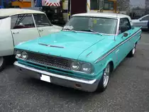 Ford Fairlane Series 40 Sports Coupe  500  des Jahrganges 1963. Oldtimertreffen an der  Alten Dreherei  in Mülheim an der Ruhr am 21.06.2015.