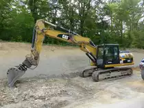 Caterpillar 323D LN am 24.05.2015 in der Nähe von Contern (Lux.)