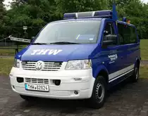 VW T5 des THW, gesehen bei der Feier  850 Jahre Künzell , Juni 2015