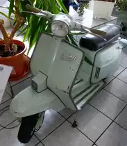 Ducati 100BR, italienischer Motorroller Baujahr 1965, 94ccm, 2PS, Vmax.75Km/h, Museum Fichtelberg, Aug.2014