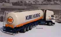 Chemietank Sattelzug Kube & Kubenz mit Volvo Zugmaschine ein HERPA Sondermodell für die Spedition ( Heckansicht )