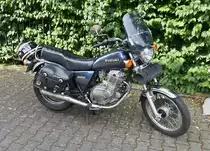 . Suzuki GN 250,steht zur Abfahrt bereit am 29.06.2015. 