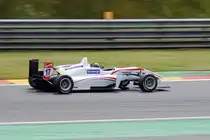 Mitzieher der Nr.18 ,Fahrer: Julio Moreno (ECU), Team: ThreeBond with T-Sport, Dallara F312 NBE, FIA F3 European Championship in Spa Francorchamps am 20.6.2015 beim ADAC GT Masters Weekend