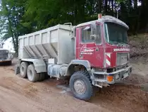 MAN mit Kalkstreueraufbau der beim Bau der Ortsumgehung Konz-Könen eingesetzt wird, 04.06.2015