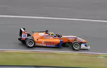 Mitzieher der Nr.35 ,Fahrer: Kang Ling (CHN), Team: kfzteile24 Mücke Motorsport, Dallara F312 Mercedes-Benz, FIA F3 European Championship in Spa Francorchamps am 20.6.2015 beim ADAC GT Masters Weekend