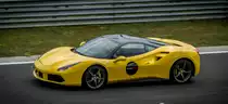 Ferrari 488 T (gelb) gesehen auf dem Ferrari Racing Days 2015 auf dem Hungaroring.