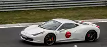 Ferrari 458 Italia (weiss) auf dem Ferrari Racing Days 2015, Hungaroring.
