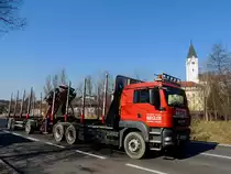 MAN TGS33.480, auf der B124 in Richtung Königswiesen; 150319