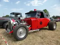 Ford Hot Rod auf dem US-Car-Treffen in Stadtbredimus (Lux.) am 05.07.2015