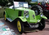 Renault konnte beim Oldtimertreffen der  Alten Zylinder  in Hilders bewundert werden; Juni 2015