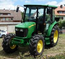 John Deere 5065 E, gesehen bei der Oldtimerveranstaltung in Hilders im Juni 2015