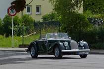 . Bei sonnigem Wetter ist dieser Morgan openair unterwegs.  12.07.2015