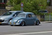 . Dieser Kfer liegt auch sehr tief, mann mu diese Fahrwerkseinstellung eben halt mgen, bestimmt keine Freude am Fahren fr Leute mit Rckenschmerzen. Juli 2015 